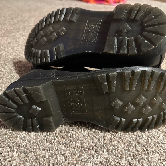 Dr. Martens Black Women's Boots with Fur Trim - Picture 3 of 4